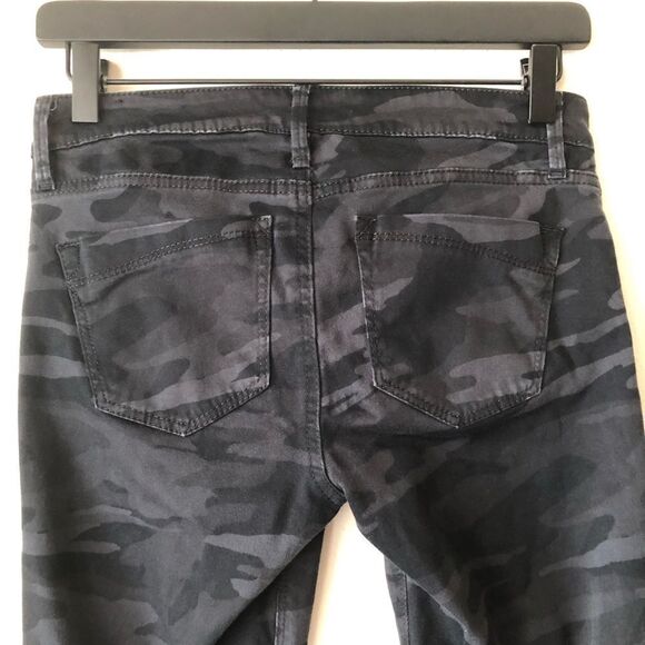 Express Black Camo Skinny Cropped Jeggings Size 0 - Picture 6 of 7